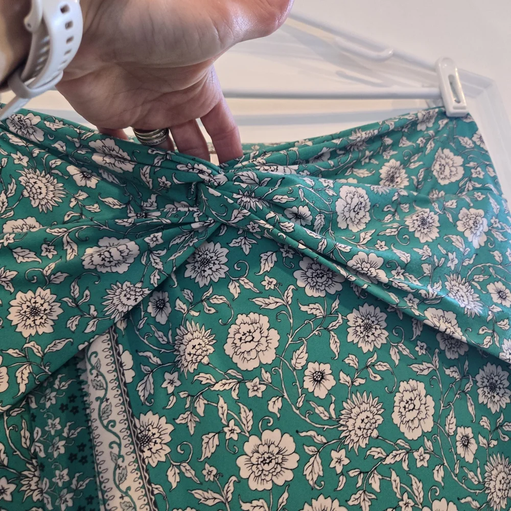 Free People It Feels Right Sarong Skirt Green Floral Midi Knot Front Slit Size M - Picture 4 of 8